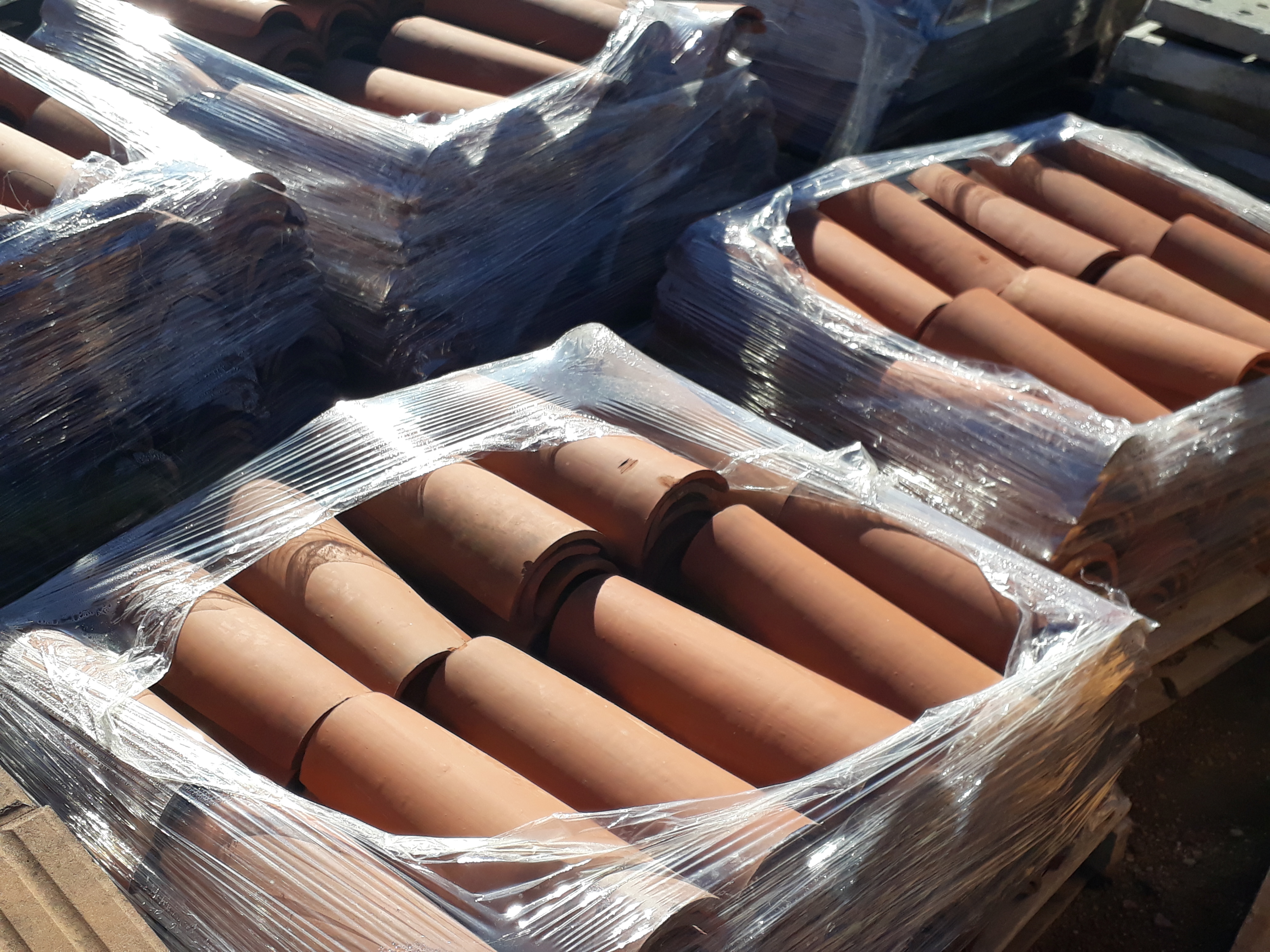 Teja Colonial 44x18x14